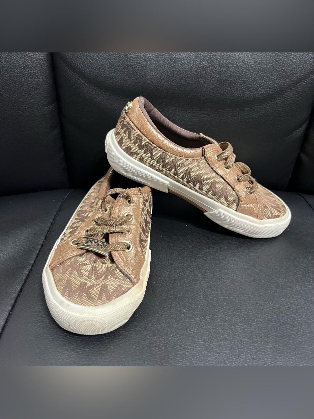 Michael Kors toddler girl kids'  "Ima Rebel" sneakers size 10